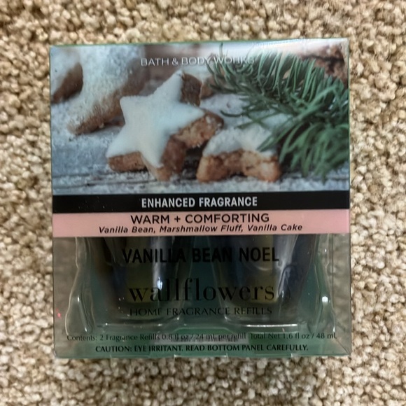 Bundle of 3, 2-pack Bath and Body Works Wallflowers Refills - Picture 2 of 8